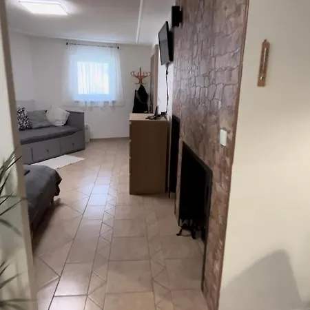 Dědův Sklep Apartament Hlohovec
